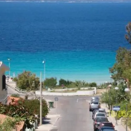 Azzurro Con Balcone E Panorama Sul Paese