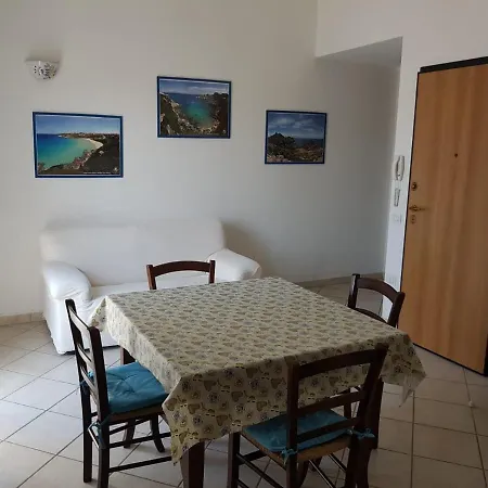 Azzurro Con Balcone E Panorama Sul Paese Santa Teresa Gallura